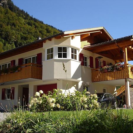 Haus Telisia Apartment Klosterle am Arlberg Bagian luar foto