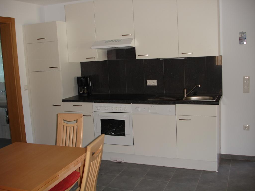 Haus Telisia Apartment Klosterle am Arlberg Ruang foto